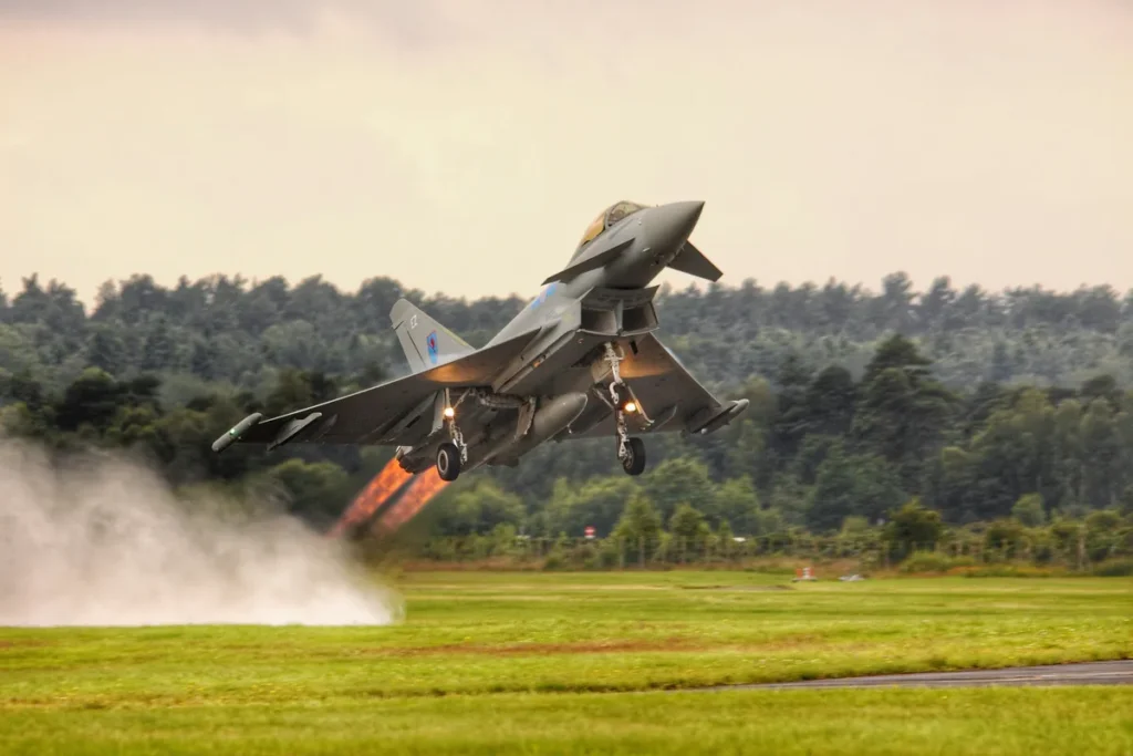 A military jet at Farnborough airport, being a symbol for a running route at EGLF airport.