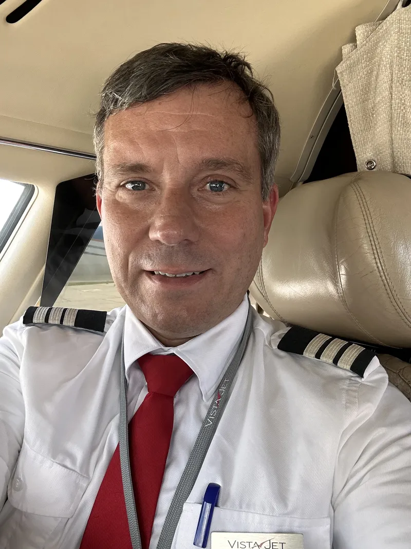 BaseLegs Founder Alexander Cohrs-Henschel as a pilot in the flight deck of a Citation XLS+